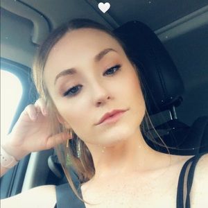 Meet your Posher, Kara